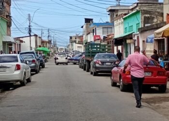 Vecinos del centro de Carúpano piden iluminación para las calles