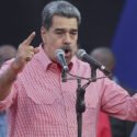 Maduro cambia el lenguaje y, en inglés, busca diálogo en medio de tensión con EE.UU.