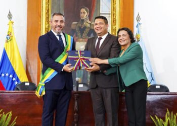Gobernador de Anzoátegui presentó el Proyecto de Ley de Presupuesto para el Ejercicio Económico-Financiero 2026