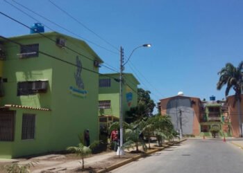 En las Villas Olímpicas esperan que se normalice el abastecimiento de agua potable por tubería