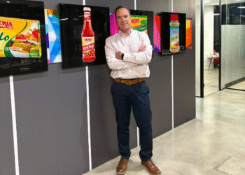 ¡Con Razón! es la nueva campaña de Industrias Iberia que conecta a los consumidores de siempre y las nuevas generaciones