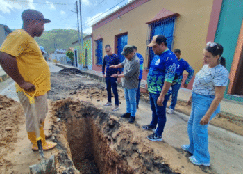 Alcaldía de Arismendi inició recuperación de colector caído en la calle Ribero