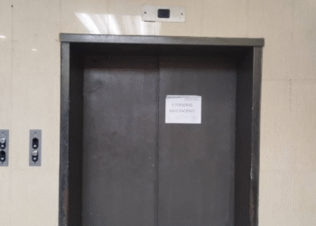 Denuncian que en el hospital Razetti sólo funciona uno de seis ascensores