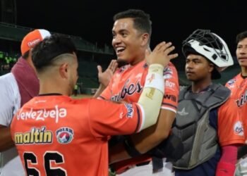 Romer Cuadrado le dio una dramática victoria a Caribes sobre Leones