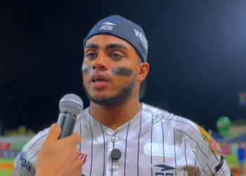 Leones vence a Tiburones y corta una racha negativa, gracias al poder de Bonaci