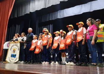 PC juramentó brigadas escolares y una comunitaria como parte de su aniversario en Bermúdez