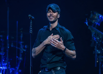 Enrique Iglesias vuelve a su "lugar mágico": el amor inesperado entre la India y su música