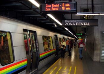 Gobierno promete instalar Internet en todas las estaciones y vagones del Metro de Caracas