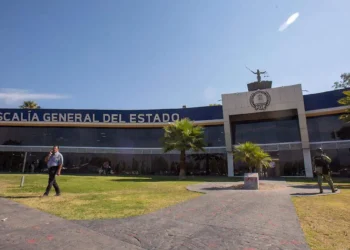 Detienen a siete escoltas de alcalde mexicano por posible complicidad en su asesinato