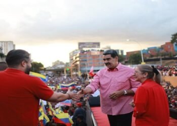 Maduro convoca movilización "permanente" frente a ejercicios de EEUU en Trinidad y Tobago