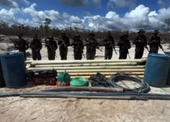 Militares destruyen materiales y equipos utilizados para la minería ilegal