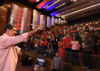 Maduro agradece a León XIV por llamar al diálogo ante tensiones entre EE.UU. y Venezuela