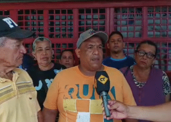 Vecinos de Playa Grande Arriba denuncian que llevan 15 días sin recibir una gota de agua por tubería