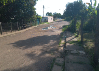 Voz Comunitaria | Vecinos del sector La Montañita de Santa Ana denuncian fallas de servicios básicos
