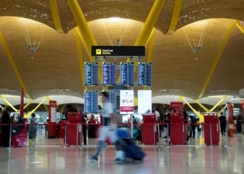 Ningún vuelo saldrá mañana de Barajas con destino a Venezuela tras la alerta de EEUU