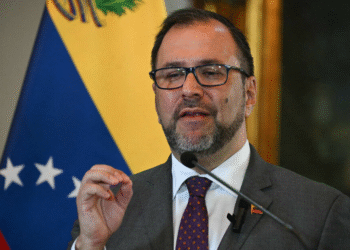 Gil califica de "brutalidad inaceptable" los bombardeos de Israel en Siria y Líbano