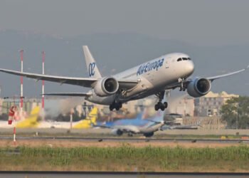 INAC suspendió la actividad aerocomercial de Air Europa en Venezuela