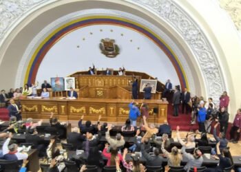 AN prepara ley para garantizar comercio frente a "piratería" de EE.UU.