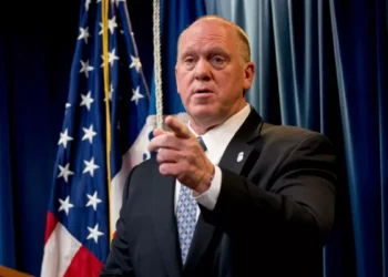 EE. UU. pide a los inmigrantes que están ilegalmente en el país que se "vayan a casa"