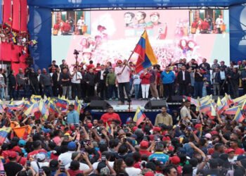 ¿Quién es quién en el nuevo buró político de Nicolás Maduro?