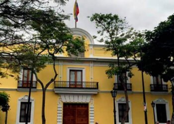 Gobierno de Maduro acusa a la CPI de desatender sus deberes para justificar "colonialismo jurídico"