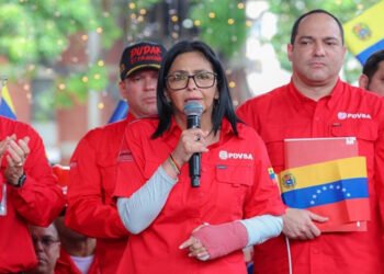 Delcy Rodríguez dice que Venezuela espera las "disculpas históricas" de Estados Unidos