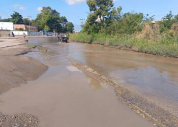 Claman la recuperación de la vía Zona Industrial-Los Machos de Barcelona