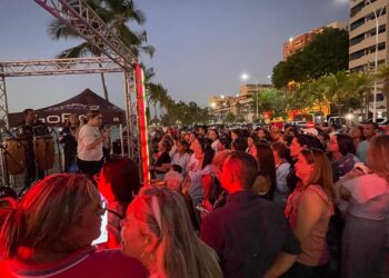 Lechería vivió una “Tarde de Romance” junto a Andrea Tachinamo