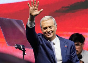 Kast responde a advertencia de Maduro sobre migrantes venezolanos: "Es un narcodictador"