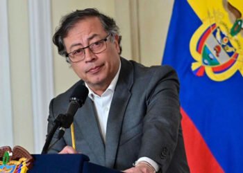 Colombia expresa "profunda preocupación" ante advertencia de Trump y pide unidad regional