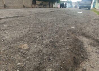 Voz Comunitaria | En Bello Monte siguen esperando por asfaltado de varias calles (+Fotos)