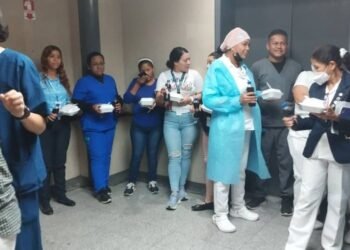 Motrasalud se une a iniciativa privada para brindar un almuerzo a personal de hospital (+Fotos)