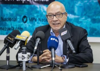 Izquierda opositora aboga por transición en Venezuela sin intervención de Estados Unidos