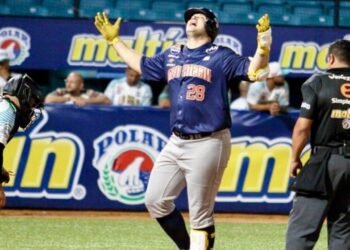 Caribes enfrenta a Tigres en la lucha por el último cupo al Round Robin