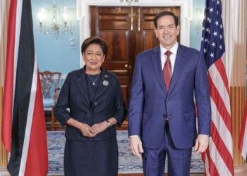 Trinidad y Tobago investiga vuelo de drones en aeropuertos con equipos militares de EEUU