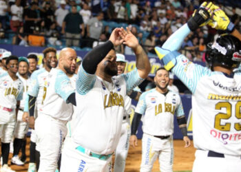 Bravos le propinó un blanqueo a Tiburones y quedó a un paso de avanzar de ronda