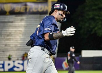 Caribes hizo fiesta con el pitcheo de Cardenales en Barquisimeto