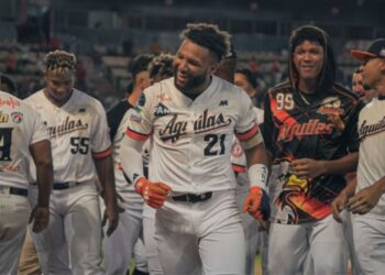 Jackson Chourio lideró triunfo de Águilas sobre Caribes en Maracaibo