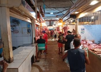 Extendieron horario de atención en mercado porteño por temporada decembrina (+Fotos)