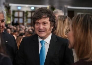 Milei felicita a María Corina Machado por Nobel de la Paz tras viaje a ceremonia en Oslo