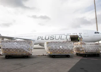 Detienen en España al dueño y al director ejecutivo de la aerolínea Plus Ultra