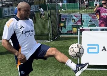 Roberto Carlos ingresado en Brasil tras ser operado por un problema cardiaco