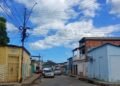 Voz Comunitaria | Vecinos de la calle Ecuador de Carúpano se quejan de la oscuridad ante alumbrado deficiente