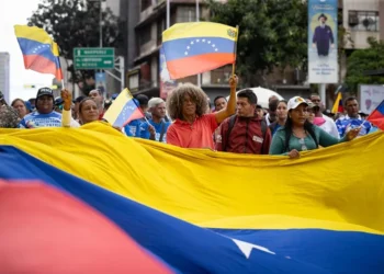 El Parlamento inaugura legislatura en plena incertidumbre tras la captura de Maduro