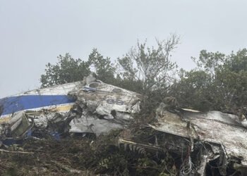 Hallan accidentado y sin sobrevivientes el avión desaparecido en Colombia con 15 ocupantes