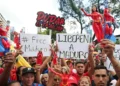Jóvenes chavistas marchan en Venezuela para pedir la liberación de Maduro y Cilia Flores