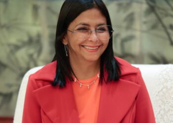 Delcy Rodríguez confirmó llamada telefónica con Trump para abordar "agenda de trabajo"