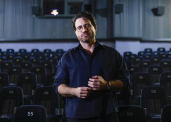 Édgar Ramírez: "En Venezuela se sobrevive mientras se resiste"