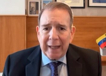 Edmundo González se pronunció sobre la excarcelación de su yerno y pide la libertad de todos los "presos políticos"