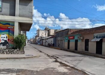 Carúpano retomó actividad comercial en el centro con poca presencia de personas